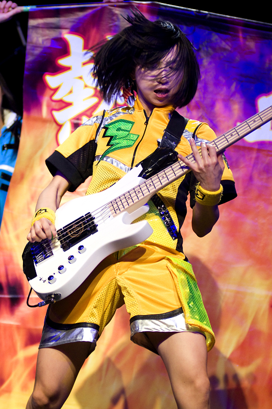 MY JHOUSE ROCKS JAPANESE MUSIC NEWS: Gacharic Spin
