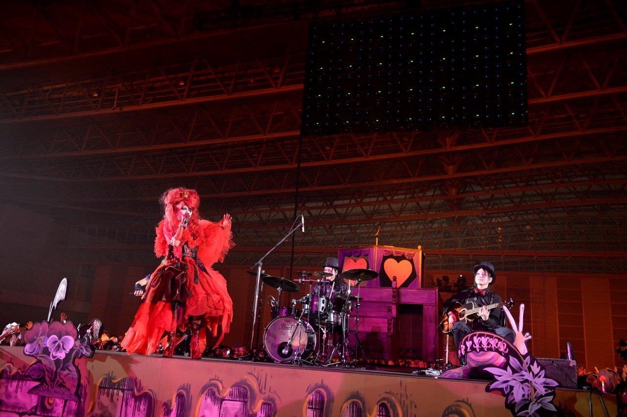 JRock247-Hyde-Halloween-Party-2018-Day3-9-Hyde-Queen-of-Hearts